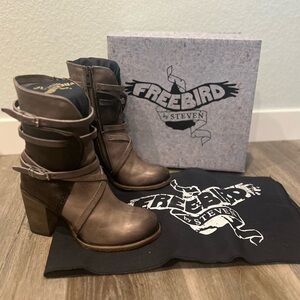Freebird Baker Boots Size 10